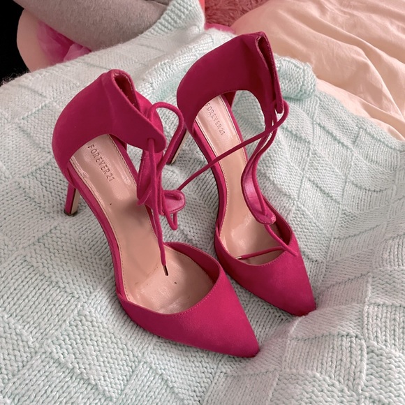 Pink Heels - Picture 2 of 6